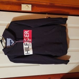 Tommy Hilfiger hoodie. Black color. Size medium